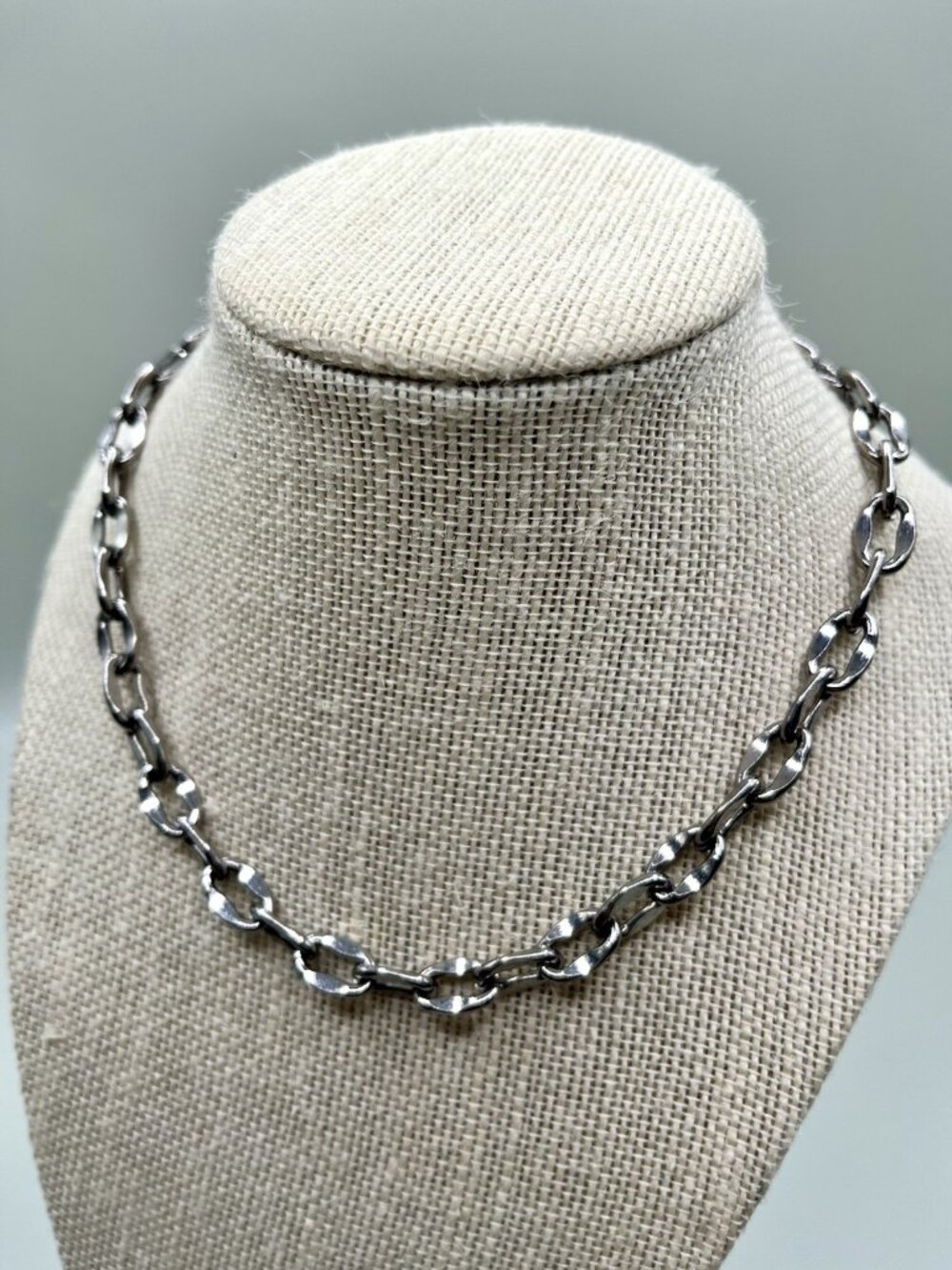 Tarina Tarantino Silver Tone Chunky Link Toggle Chain Choker Necklace Designer